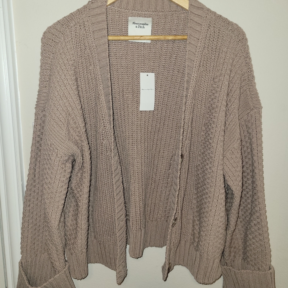Abercrombie & Fitch taupe cardigan